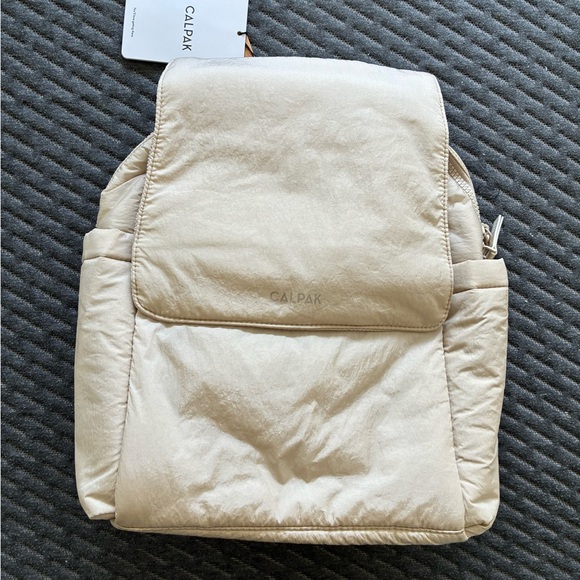 lululemon little bag Lulu mini – Activewear_MD NWT MCM GRAY PYTHON Simplicity at its finest Color:Bog Glam Grape Jelly Lagom Blue